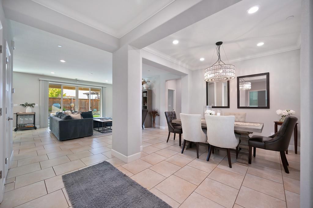 Woodland, California, 95776, United States, 3 Bedrooms Bedrooms, ,2 BathroomsBathrooms,Residential,For Sale,1989380