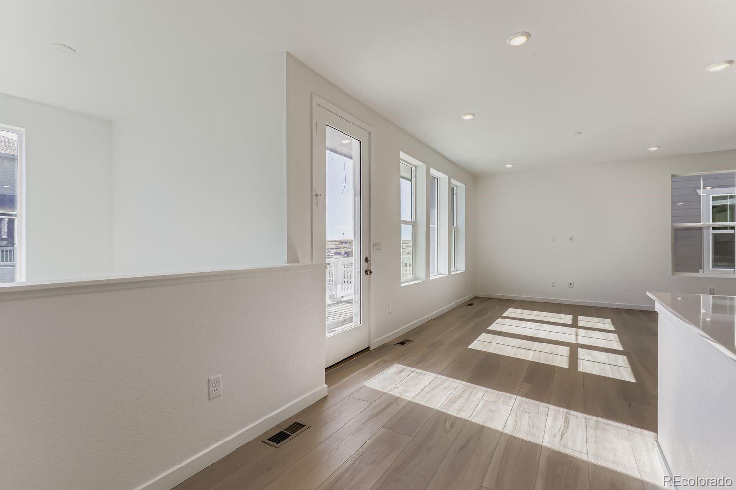 Thornton, Colorado, 80602, United States, 3 Bedrooms Bedrooms, ,2 BathroomsBathrooms,Residential,For Sale,1956727