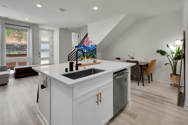 San Diego, California, 92126, United States, 3 Bedrooms Bedrooms, ,3 BathroomsBathrooms,Residential,For Sale,2048065