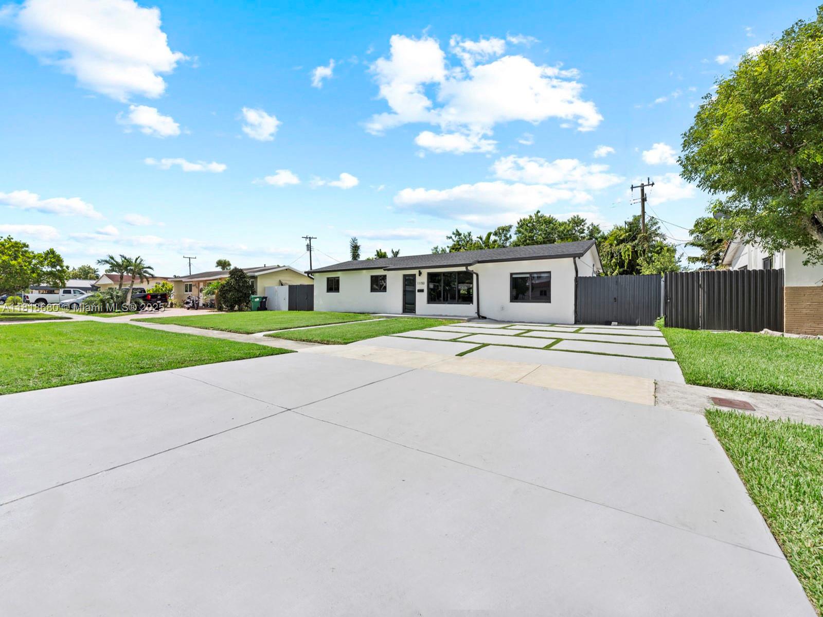 Miami, Florida, 33173, United States, 3 Bedrooms Bedrooms, ,2 BathroomsBathrooms,Residential,For Sale,1857432