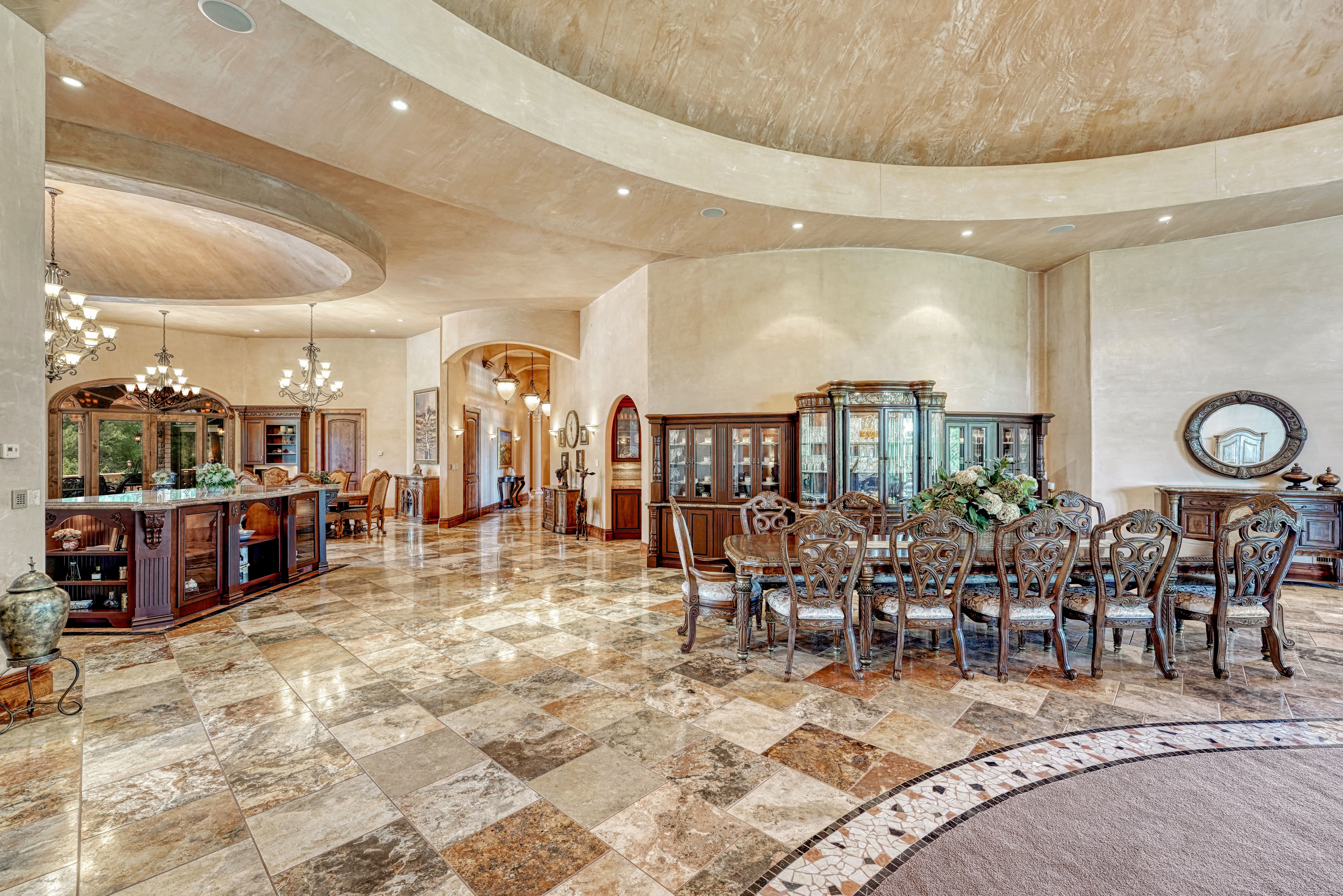  Extraordinary Estate on Pueblo