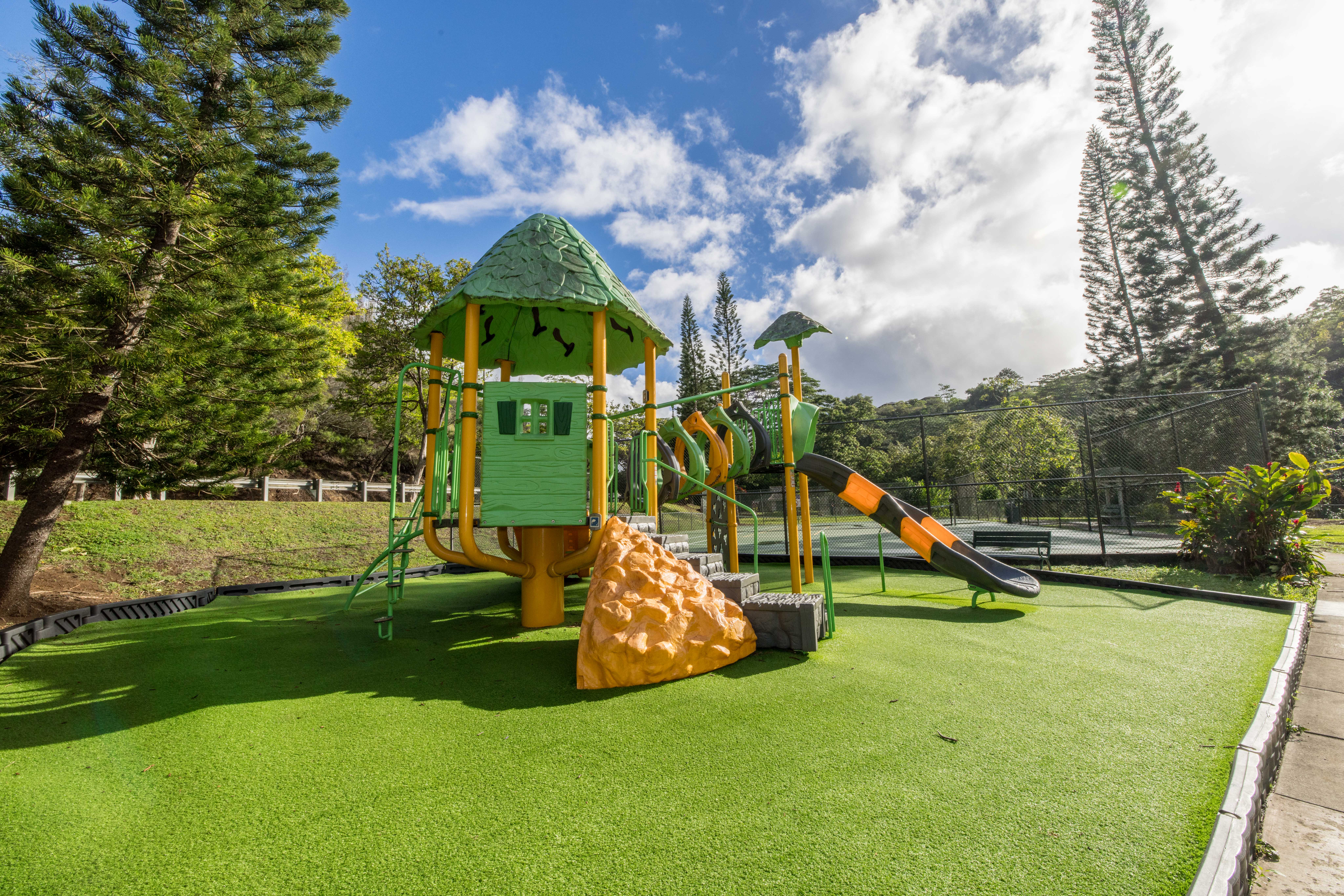 Mililani, Hawaii, 96789, United States, 2 Bedrooms Bedrooms, ,1 BathroomBathrooms,Residential,For Sale,1995128