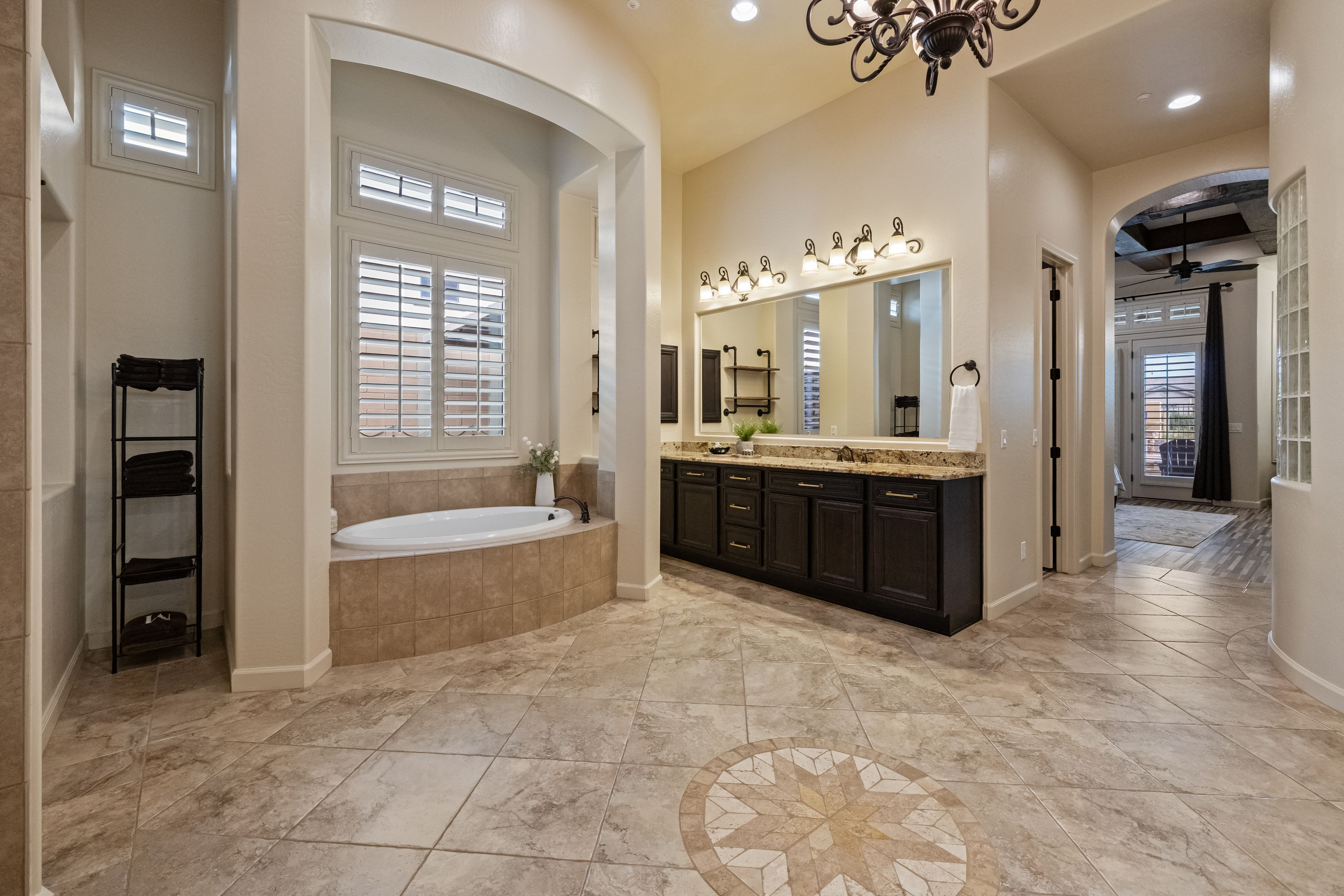  2325 N Atwood Cir  Mesa, AZ - 物件實景