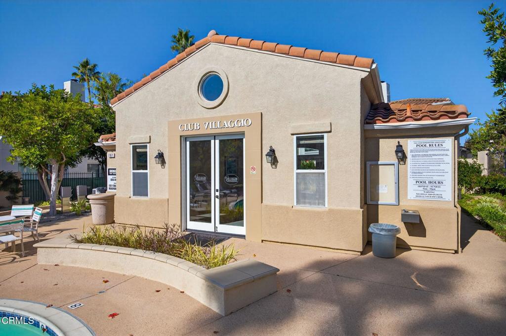 Moorpark, California, 93021, United States, 2 Bedrooms Bedrooms, ,3 BathroomsBathrooms,Residential,For Sale,1989466