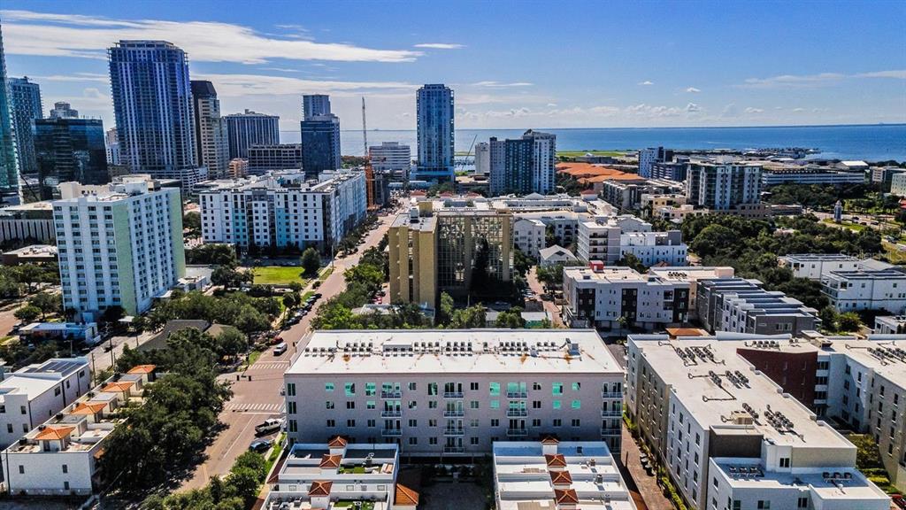 St Petersburg, Florida, 33701, United States, 3 Bedrooms Bedrooms, ,3 BathroomsBathrooms,Residential,For Sale,1885296
