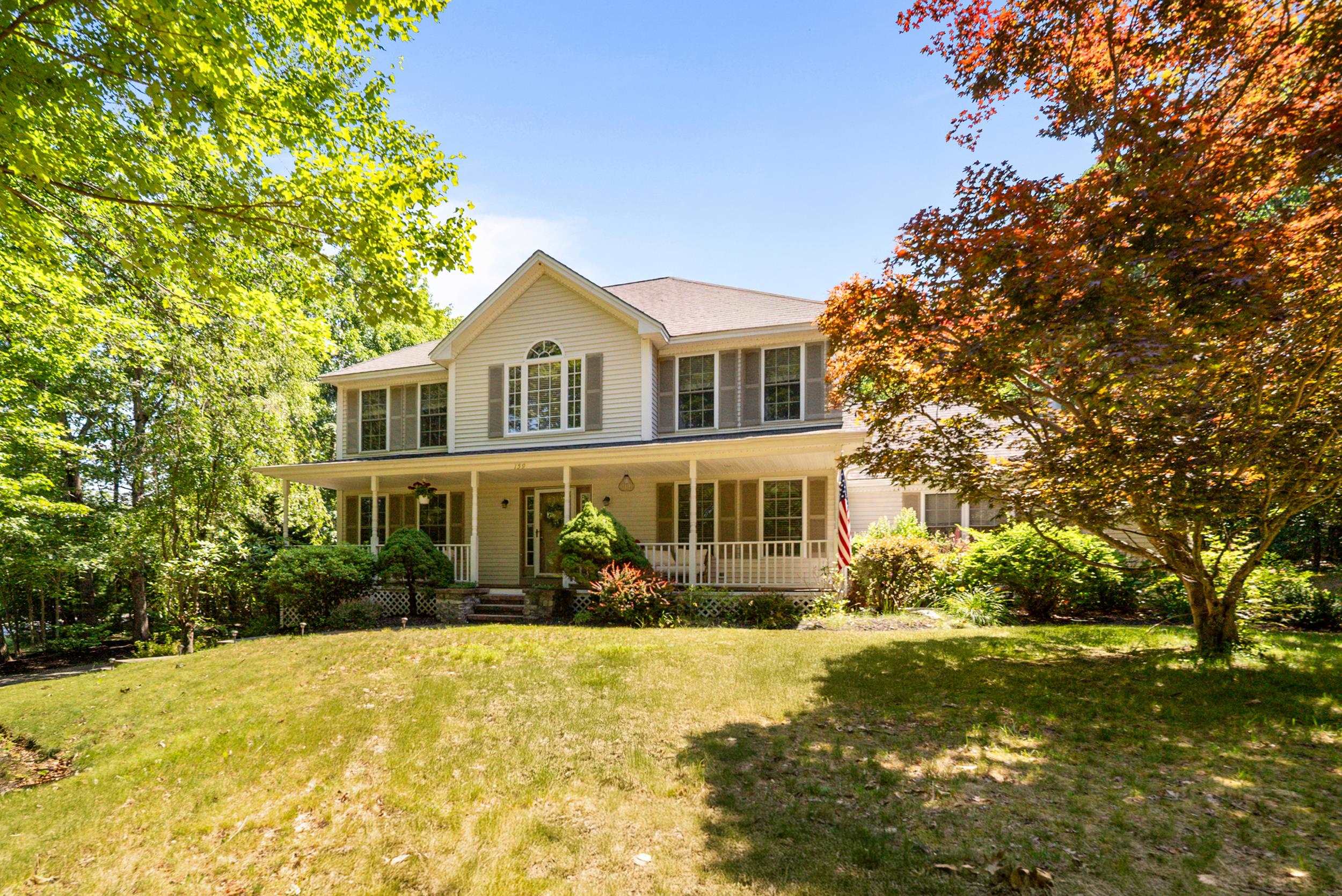 Goffstown, New Hampshire, 03045, United States, 4 Bedrooms Bedrooms, ,2 BathroomsBathrooms,Residential,For Sale,1873843