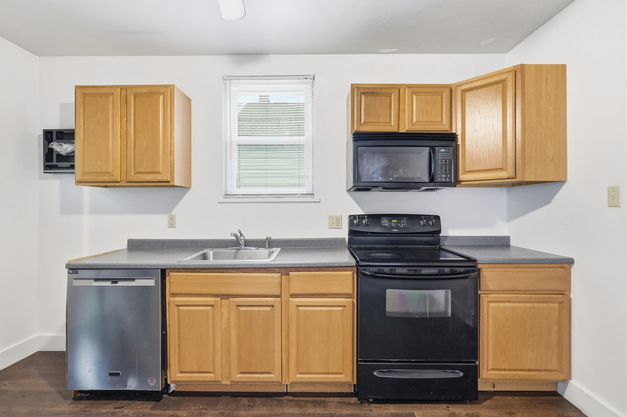  1264 Grove Road, Pittsburgh, PA 15234 - 物件實景