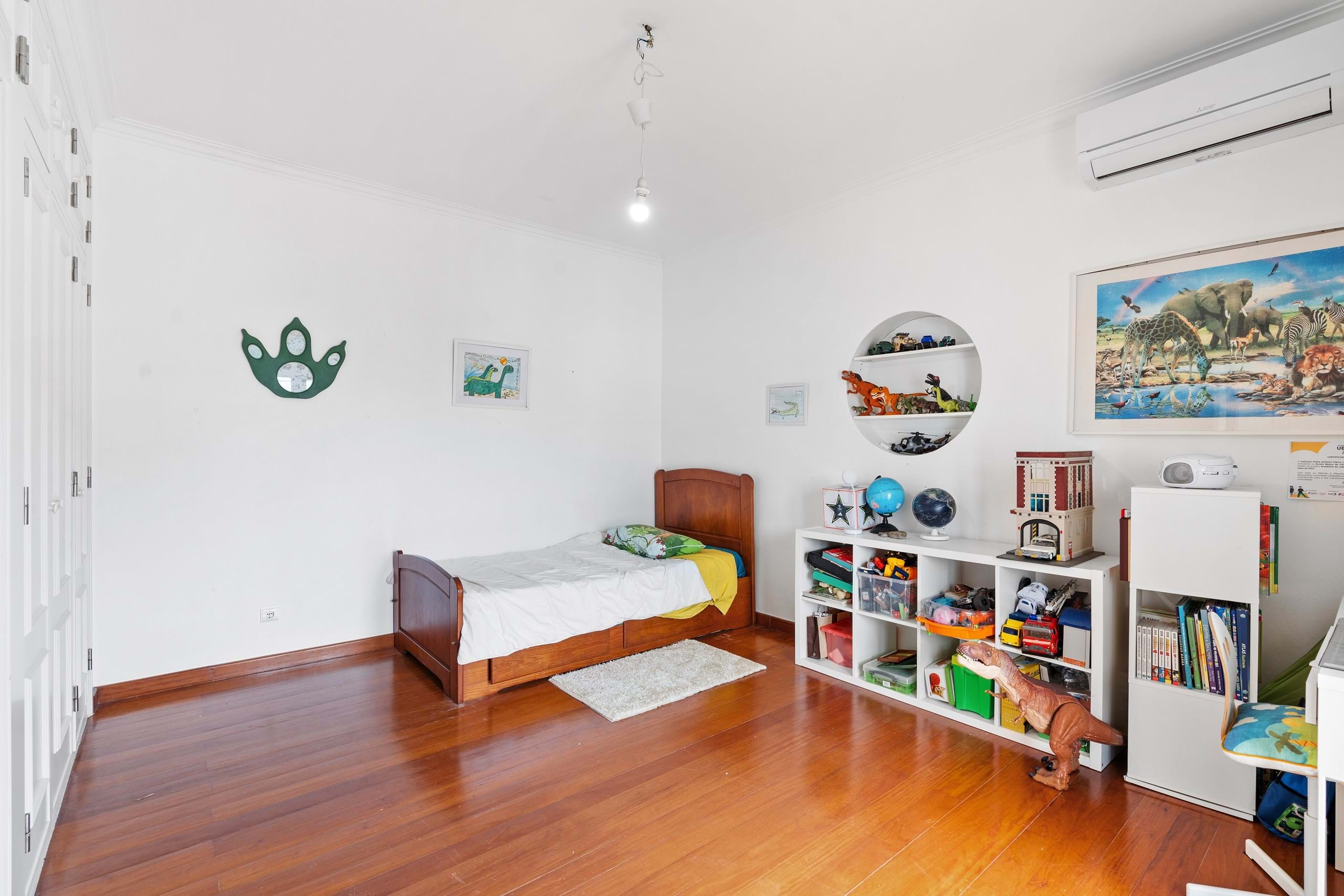 Sintra, Lisbon, 2705-8441, PT, 3 Bedrooms Bedrooms, ,3 BathroomsBathrooms,Residential,For Sale,1897650