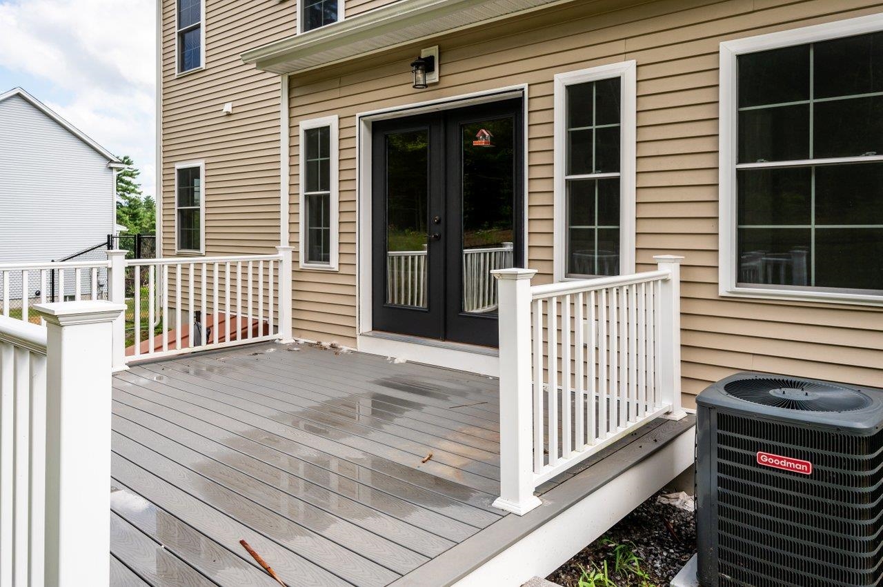 Weare, New Hampshire, 03281, United States, 4 Bedrooms Bedrooms, ,4 BathroomsBathrooms,Residential,For Sale,1908360