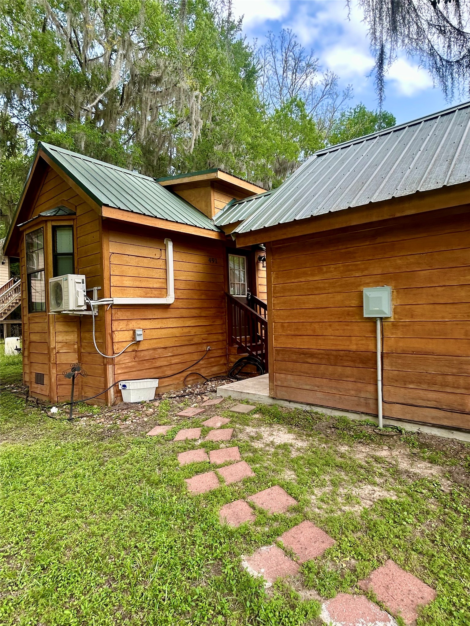  491 Ferguson Drive - 物件實景