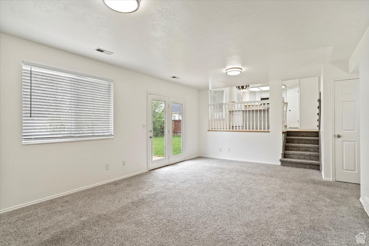 Layton, Utah, 84041, United States, 5 Bedrooms Bedrooms, ,3 BathroomsBathrooms,Residential,For Sale,1837115
