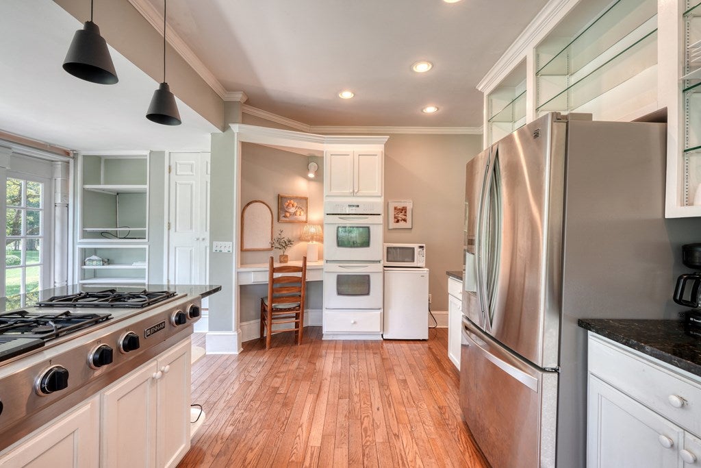 Andrews, North Carolina, 28901, United States, 5 Bedrooms Bedrooms, ,4 BathroomsBathrooms,Residential,For Sale,1912195