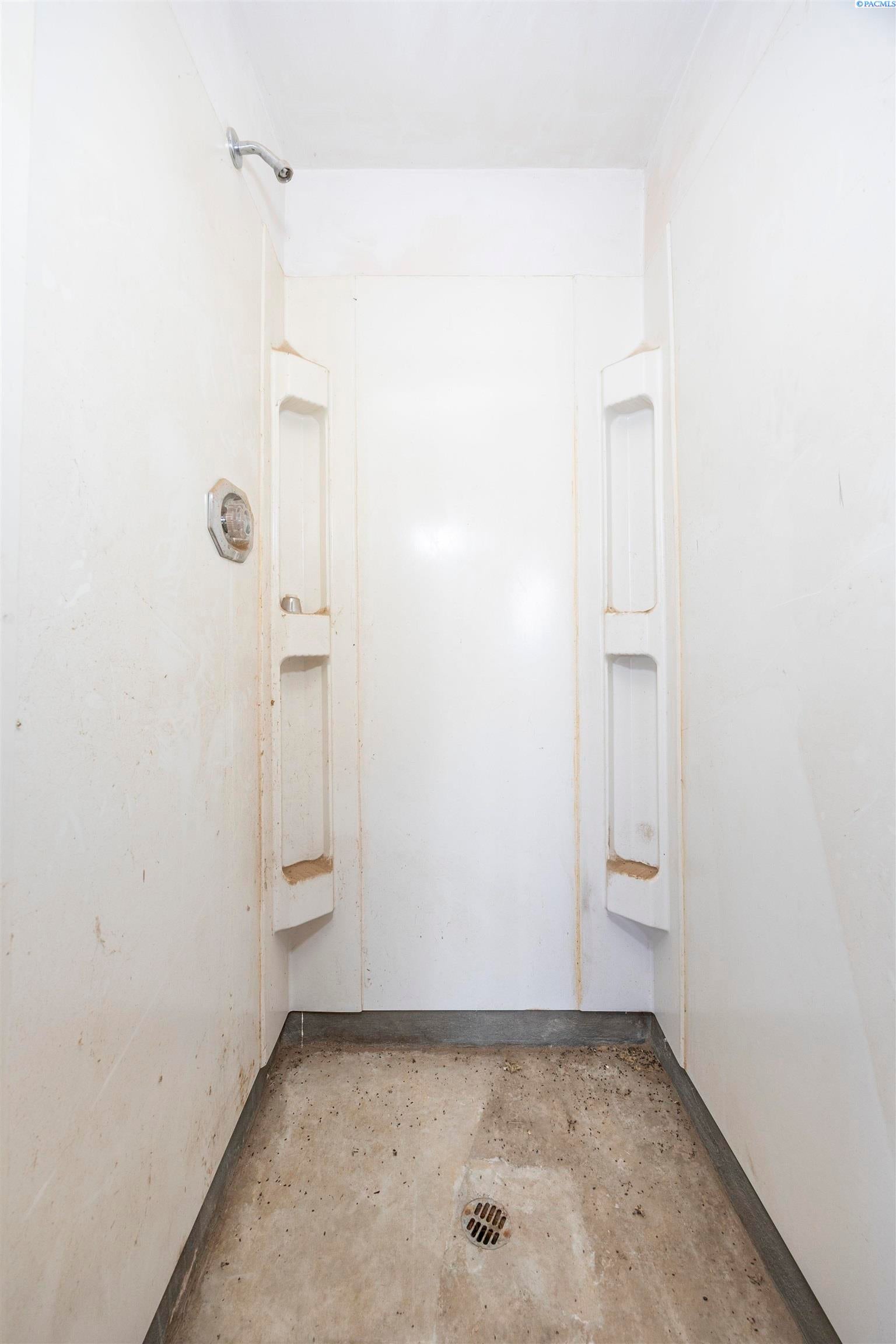 Pasco, Washington, 99301, United States, ,Residential,For Sale,1998040