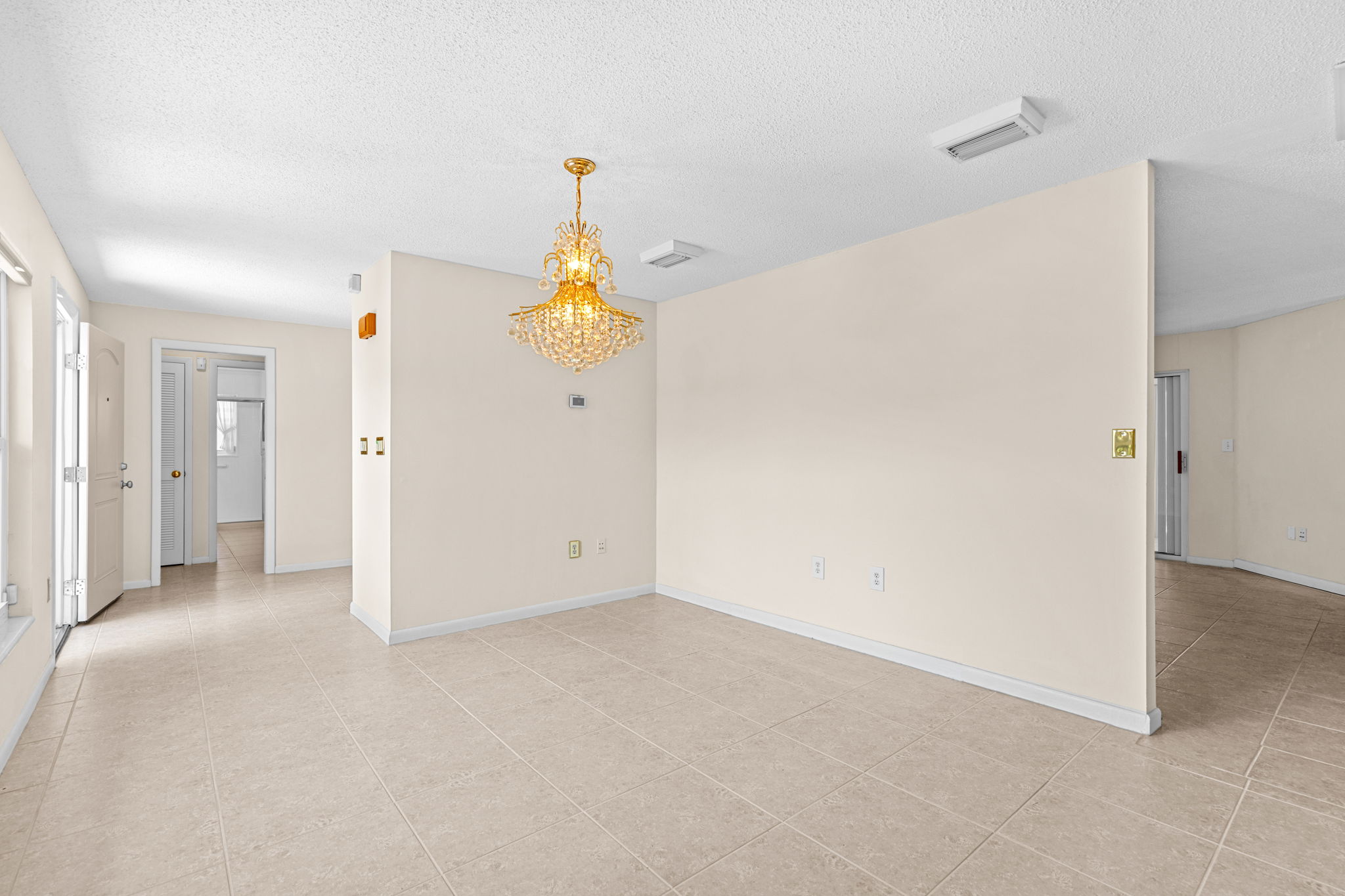  27 Westview Lane, Cocoa Beach, FL, 32931 - 物件實景