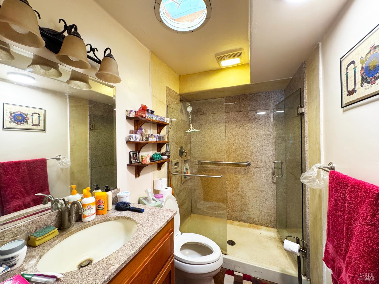 Garberville, California, 95542, United States, 3 Bedrooms Bedrooms, ,2 BathroomsBathrooms,Residential,For Sale,1914332