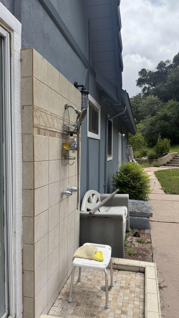 Aromas, California, 95004, United States, 3 Bedrooms Bedrooms, ,3 BathroomsBathrooms,Residential,For Sale,2048722