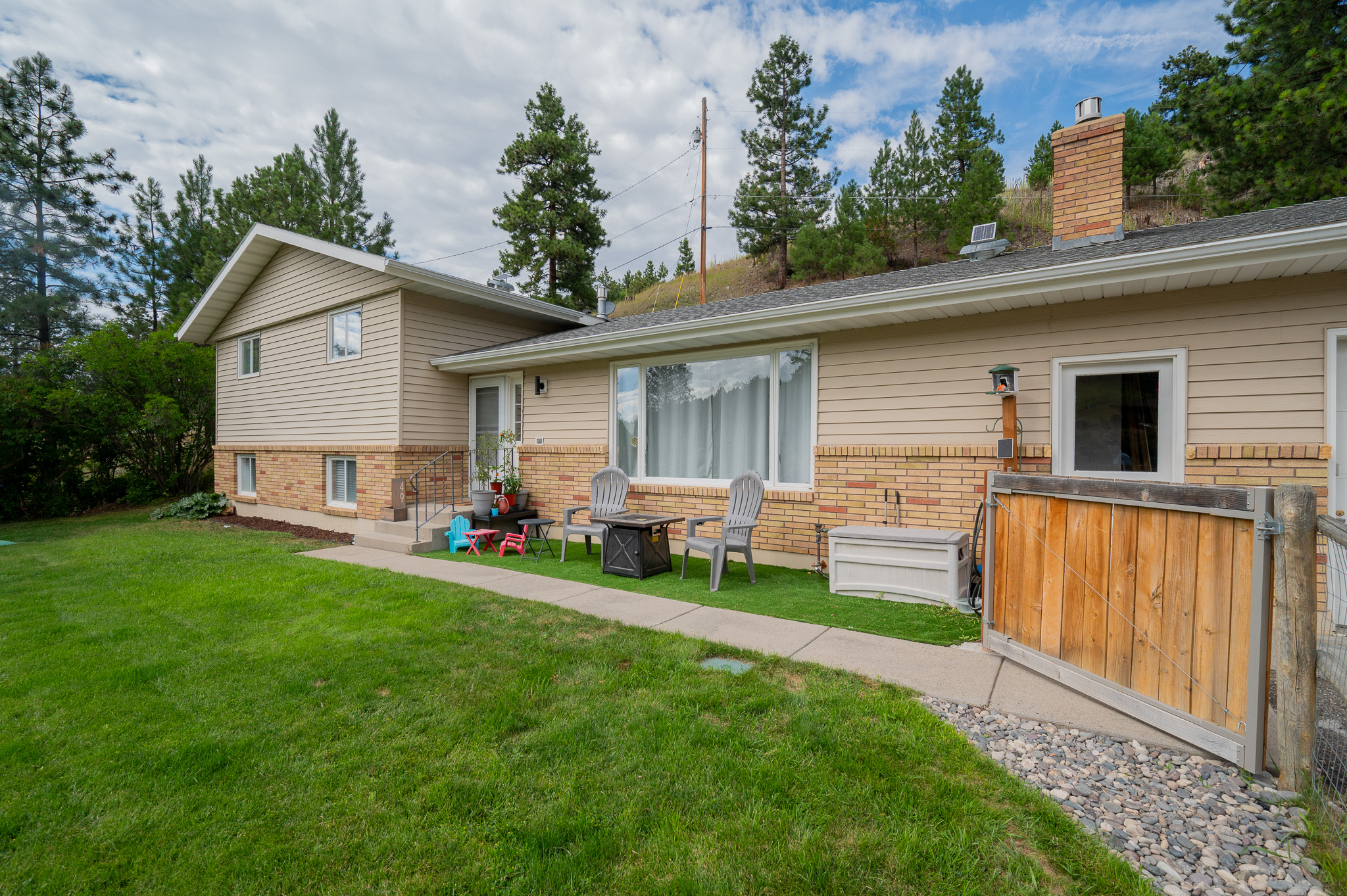 Clancy, Montana, 59634, United States, 4 Bedrooms Bedrooms, ,3 BathroomsBathrooms,Residential,For Sale,1914353
