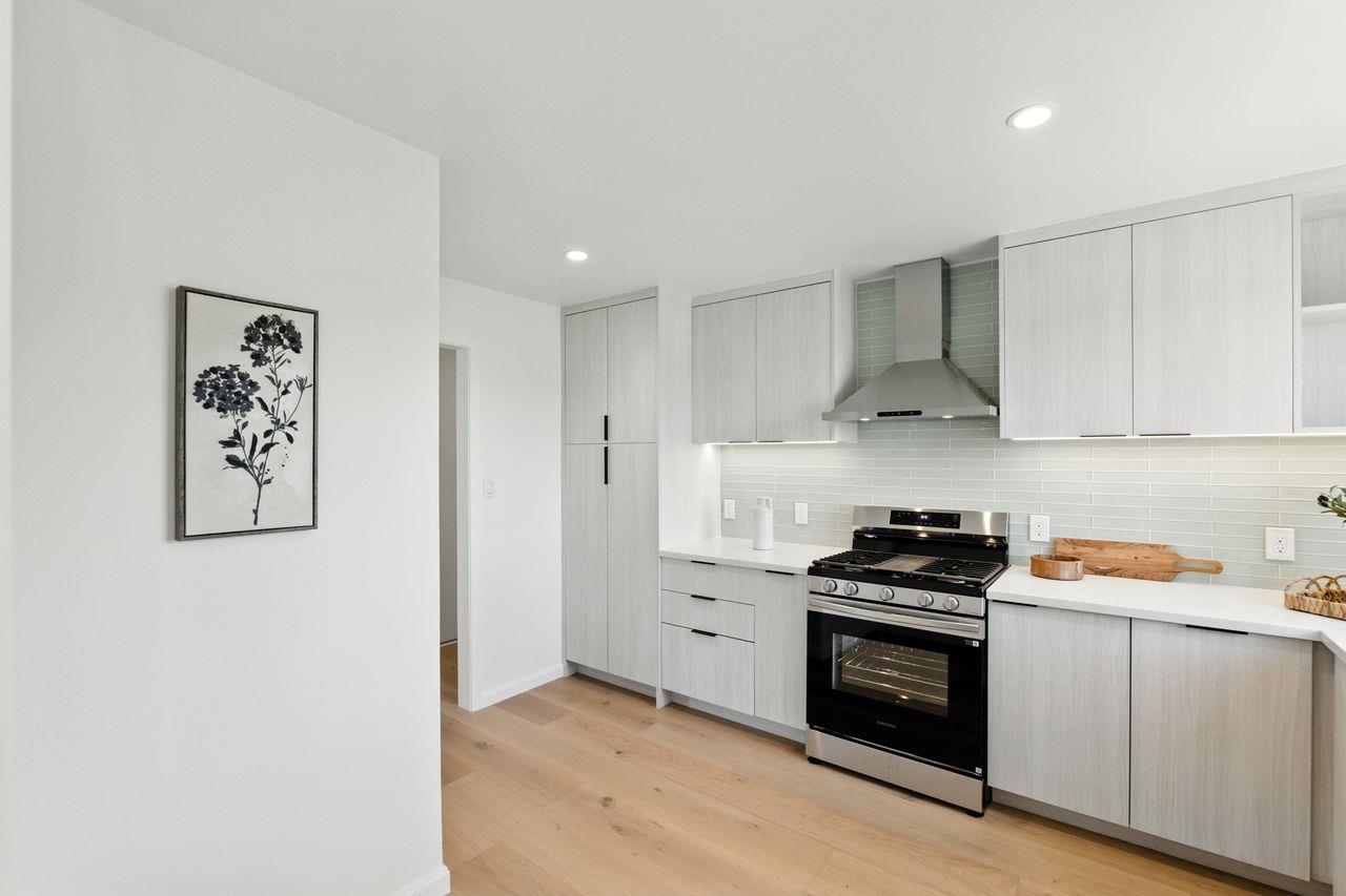 South San Francisco, California, 94080, United States, 4 Bedrooms Bedrooms, ,3 BathroomsBathrooms,Residential,For Sale,1951166