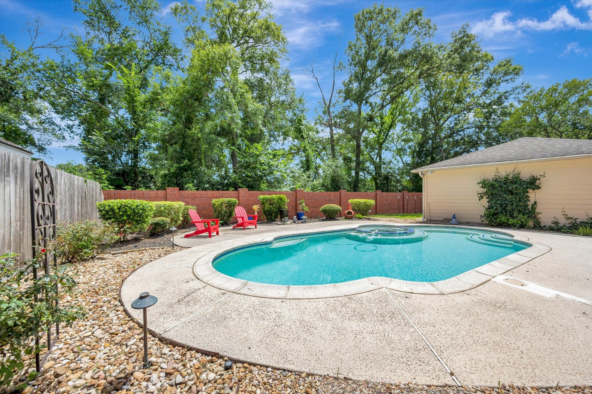 Island Hills Dr, Houston, TX 77059 #1