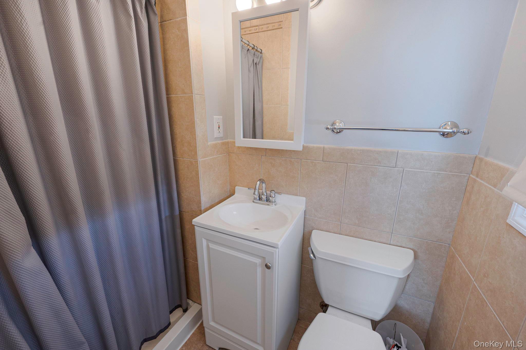 East Meadow, New York, 11554, United States, 3 Bedrooms Bedrooms, ,3 BathroomsBathrooms,Residential,For Sale,1939671