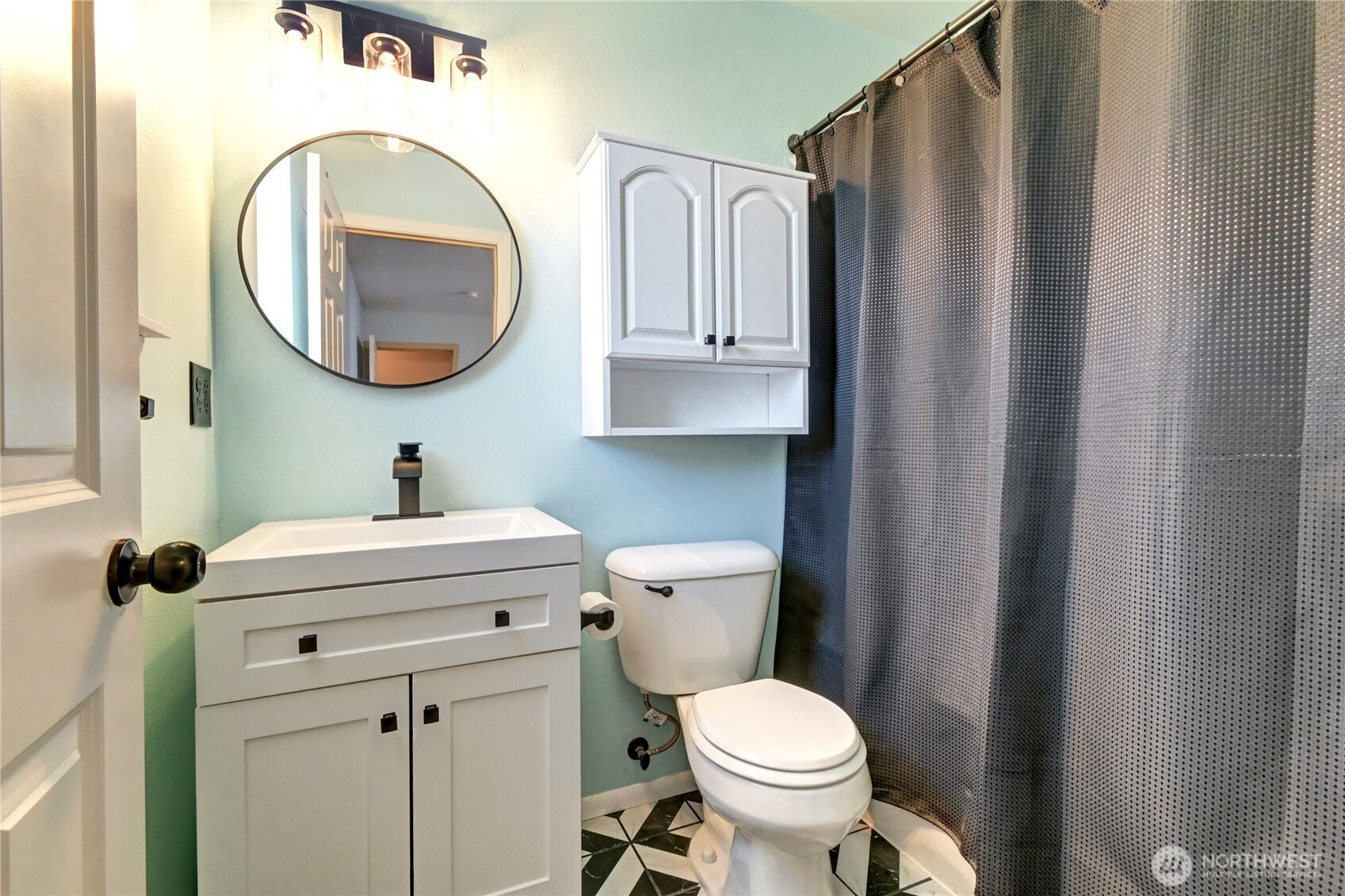 Everett, Washington, 98204, United States, 3 Bedrooms Bedrooms, ,3 BathroomsBathrooms,Residential,For Sale,1964050