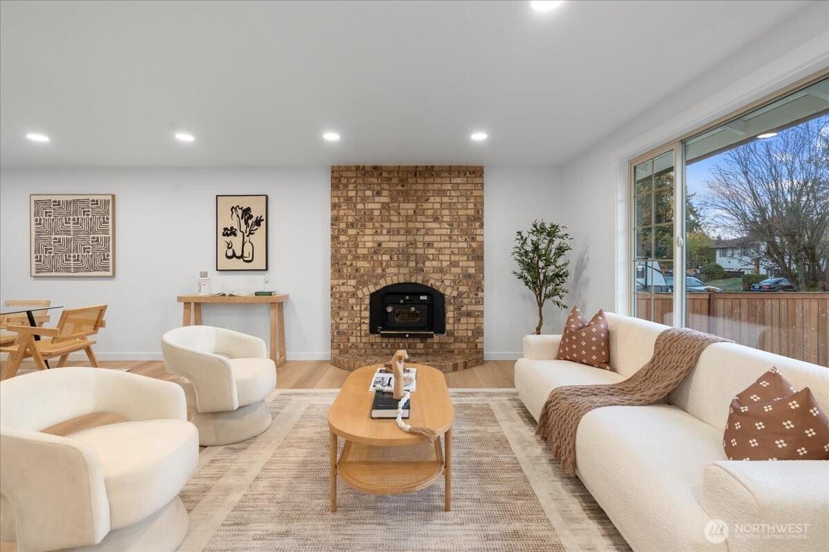 TACOMA, Washington, 98404, United States, 3 Bedrooms Bedrooms, ,2 BathroomsBathrooms,Residential,For Sale,2003286