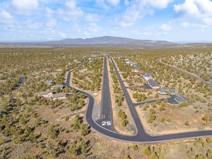 Prineville, Oregon, 97754, United States, 3 Bedrooms Bedrooms, ,3 BathroomsBathrooms,Residential,For Sale,1770738