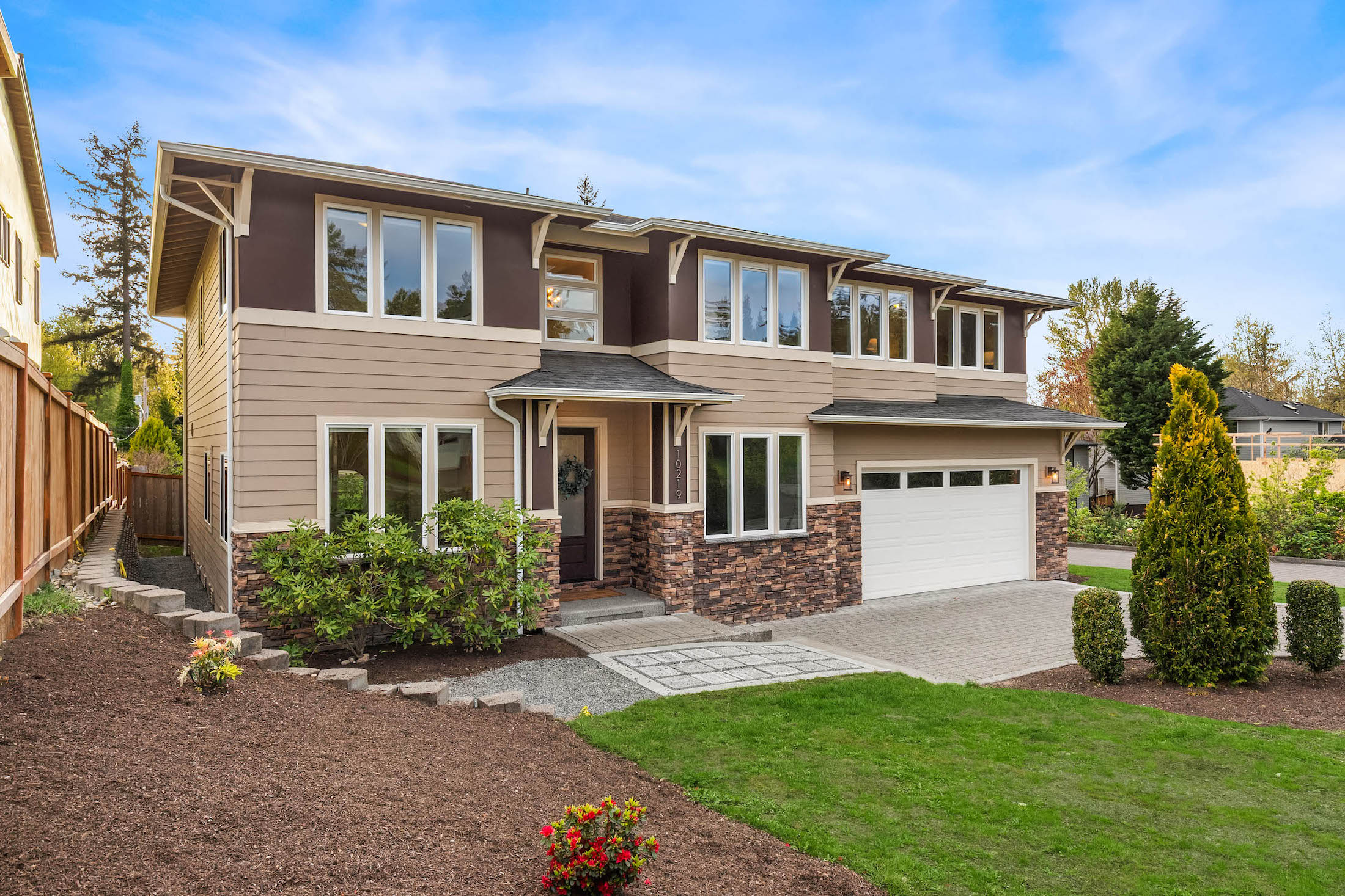  Thoughtfully Built Rose Hill Home - 物件實景