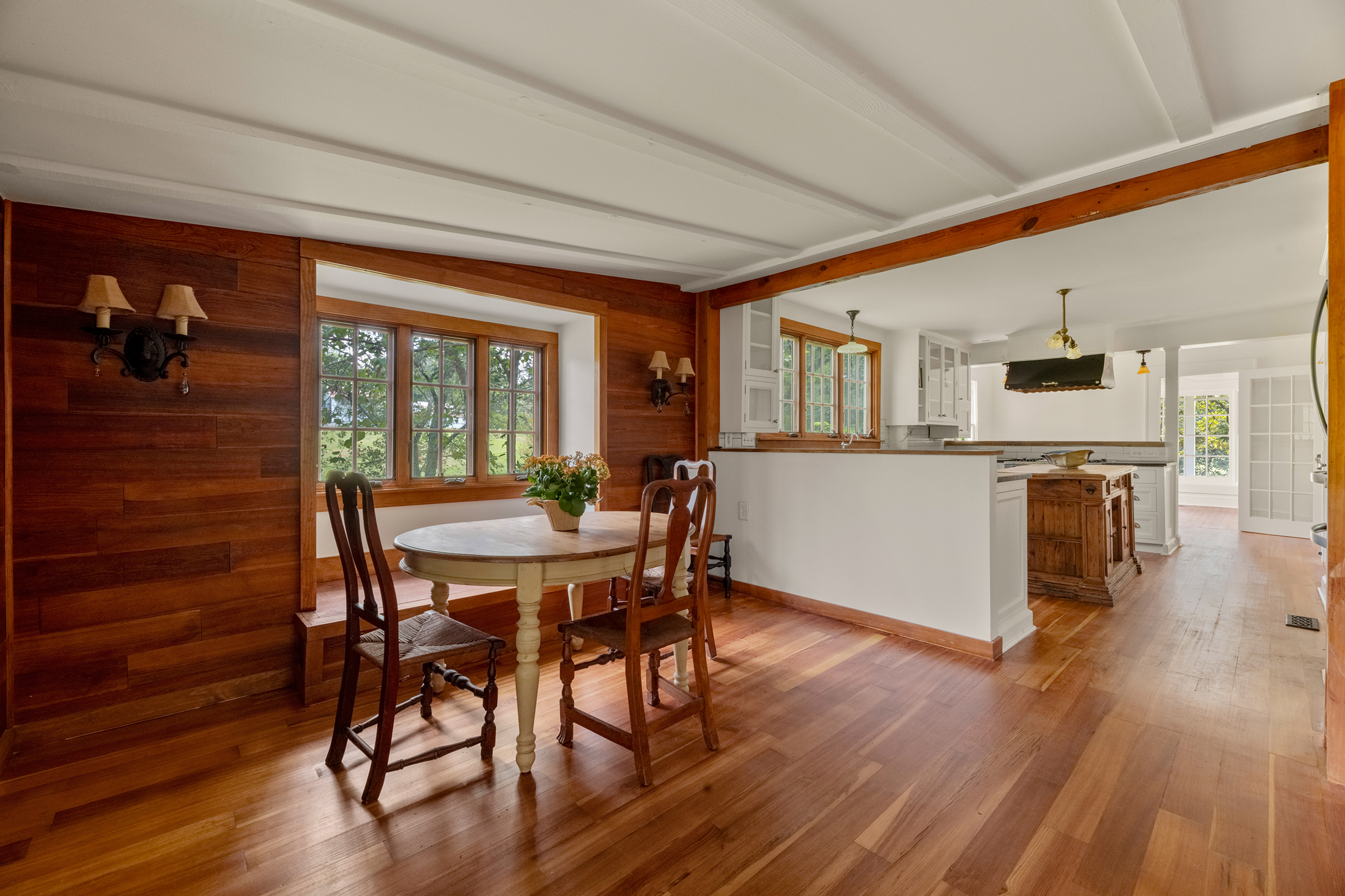  A Timeless Farmhouse Retreat on 7.3 Acres in Milton near Birmingham Crossroads - 物件實景