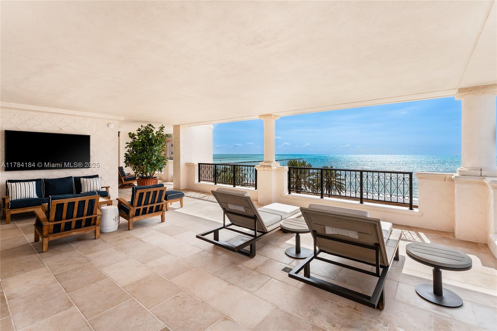 Miami Beach, Florida, 33109, United States, 3 Bedrooms Bedrooms, ,5 BathroomsBathrooms,Residential,For Sale,1770754