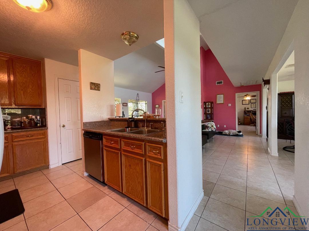 Out Of Area, Texas, 77578, United States, 3 Bedrooms Bedrooms, ,2 BathroomsBathrooms,Residential,For Sale,1910991
