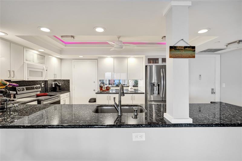 Hillsboro Beach, Florida, 33062, United States, 2 Bedrooms Bedrooms, ,2 BathroomsBathrooms,Residential,For Sale,1991245