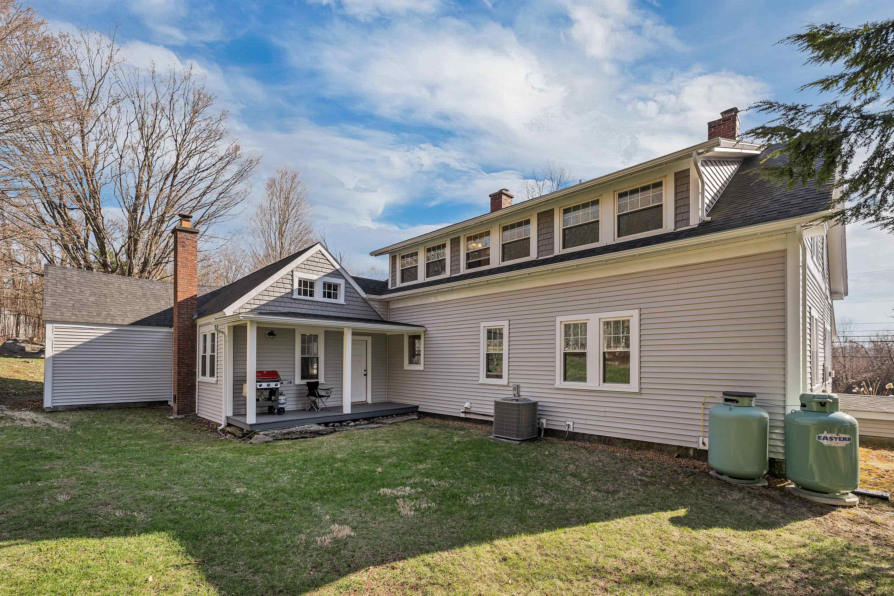 Meredith, New Hampshire, 03253, United States, 3 Bedrooms Bedrooms, ,2 BathroomsBathrooms,Residential,For Sale,1793827