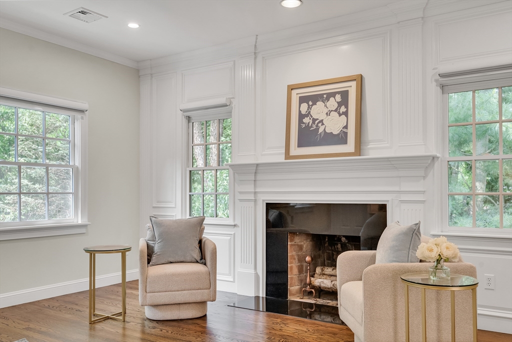 Wellesley, Massachusetts, 02481, United States, 6 Bedrooms Bedrooms, ,8 BathroomsBathrooms,Residential,For Sale,1941628