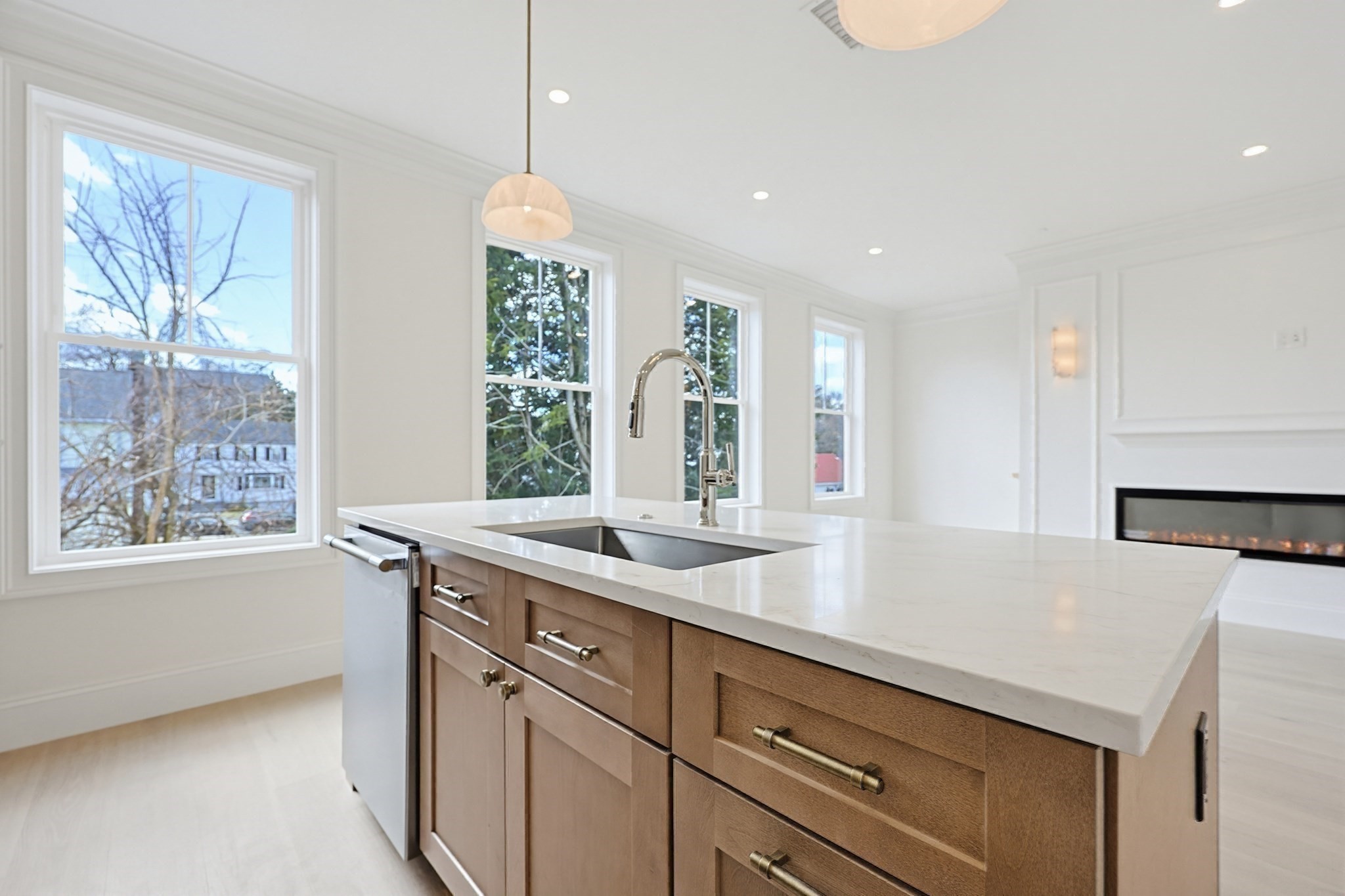 Brighton, Massachusetts, 02135, United States, 4 Bedrooms Bedrooms, ,4 BathroomsBathrooms,Residential,For Sale,2030744