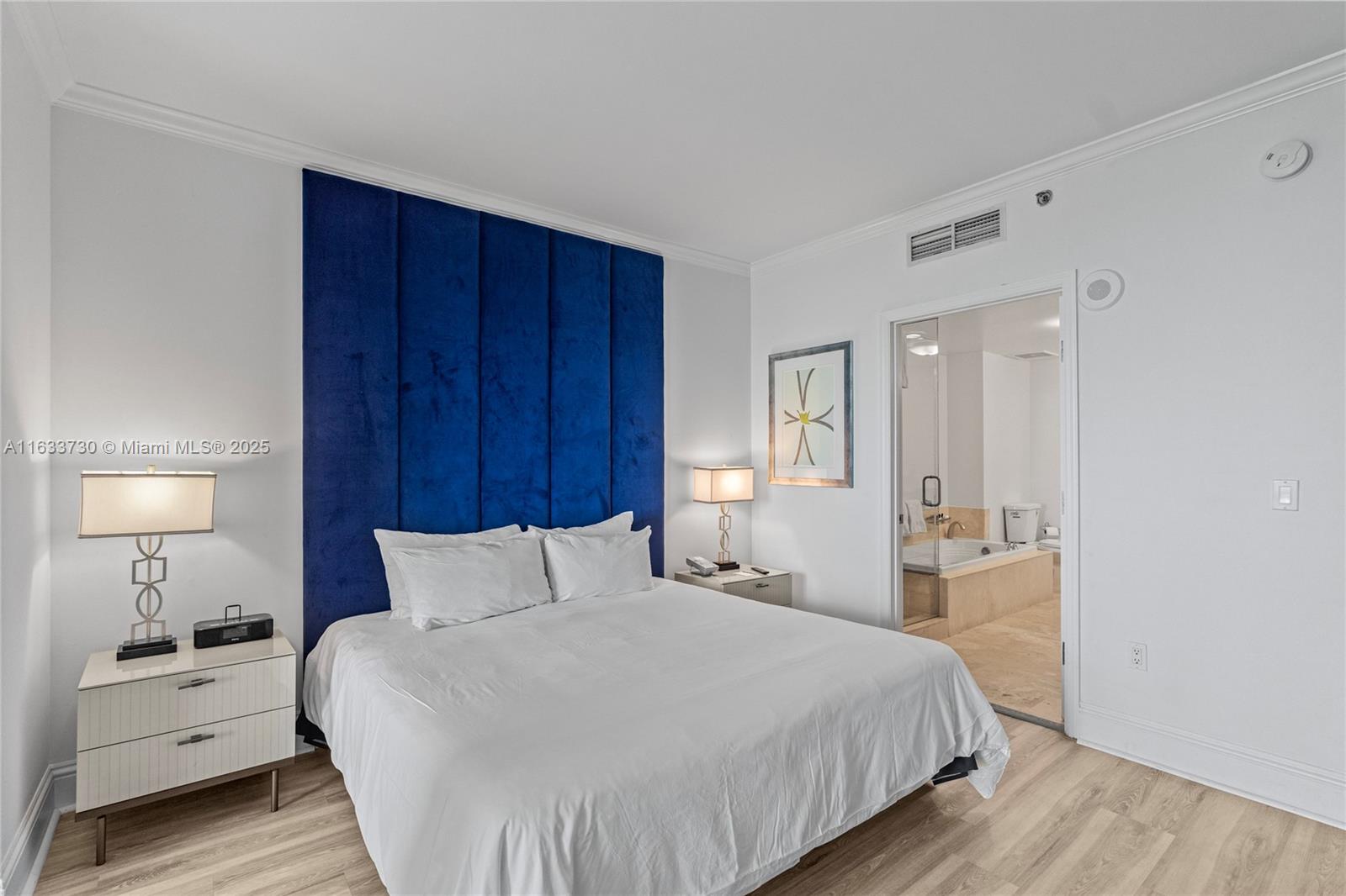 4401 Collins Ave Unit 1516, Miami Beach, Florida, 33140, United States, ,1 BathroomBathrooms,Residential,For Sale,4401 Collins Ave Unit 1516,1614086