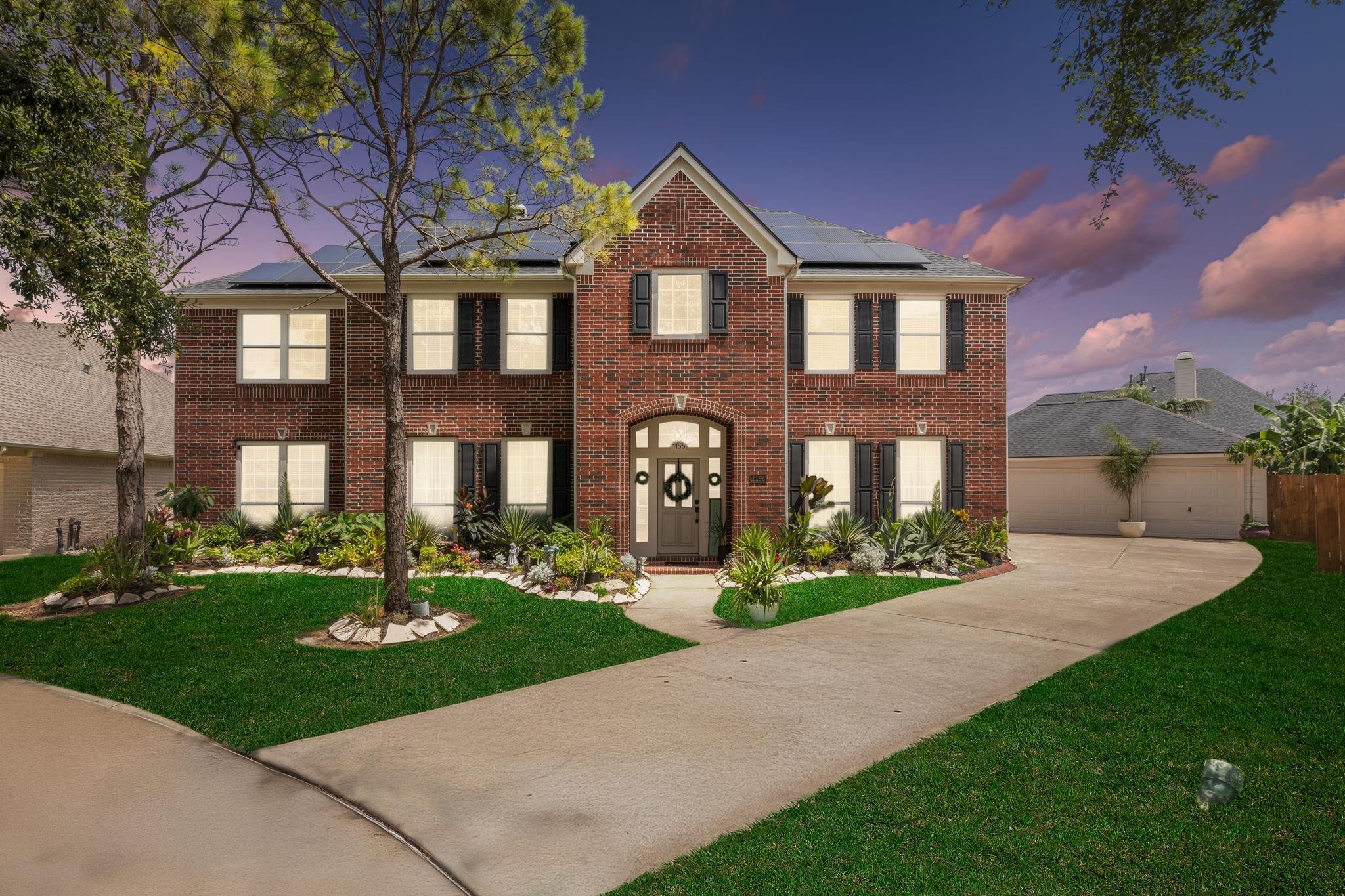 League City, Texas, 77573, United States, 5 Bedrooms Bedrooms, ,4 BathroomsBathrooms,Residential,For Sale,1868193