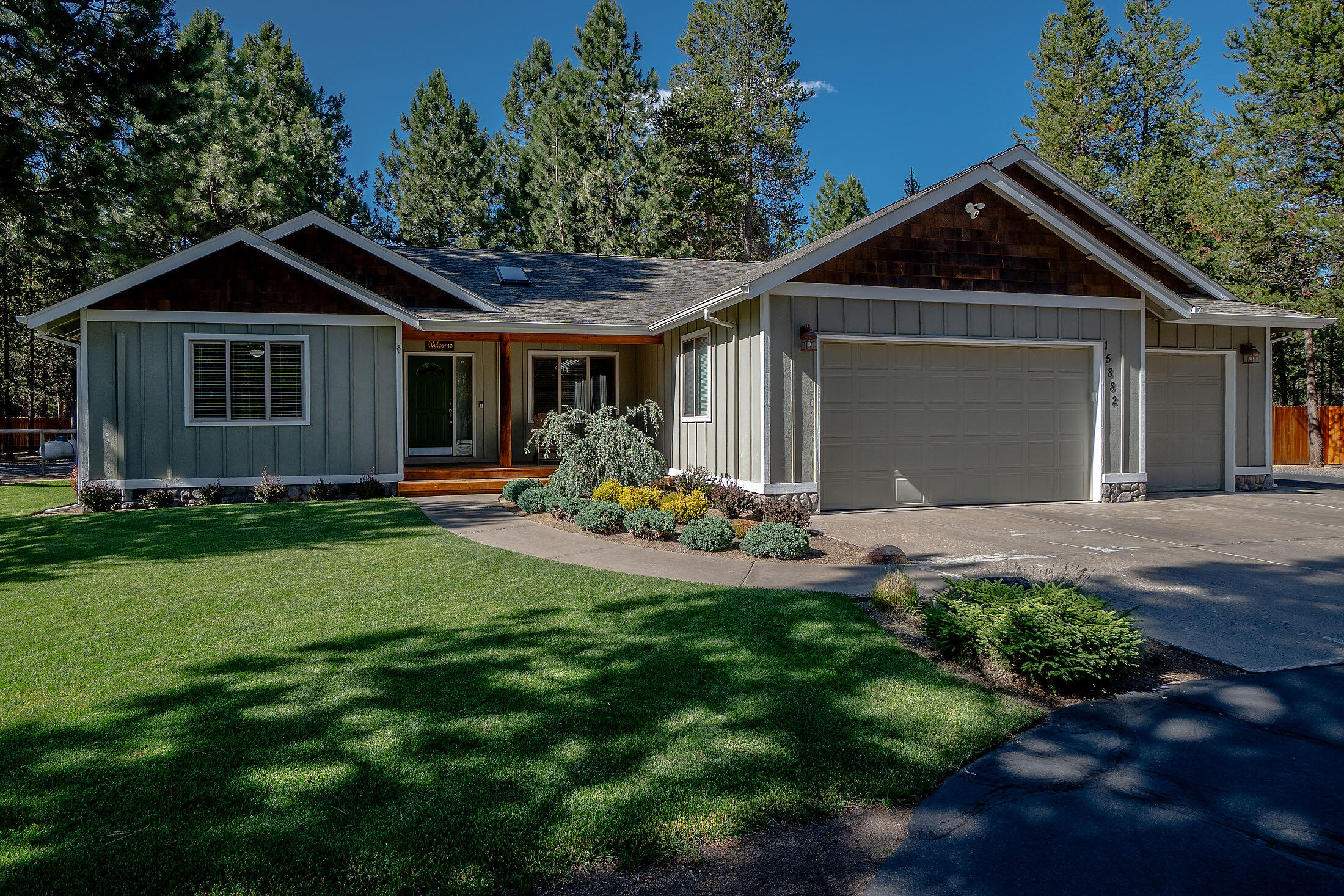 La Pine, Oregon, 97739, United States, 3 Bedrooms Bedrooms, ,2 BathroomsBathrooms,Residential,For Sale,1885298