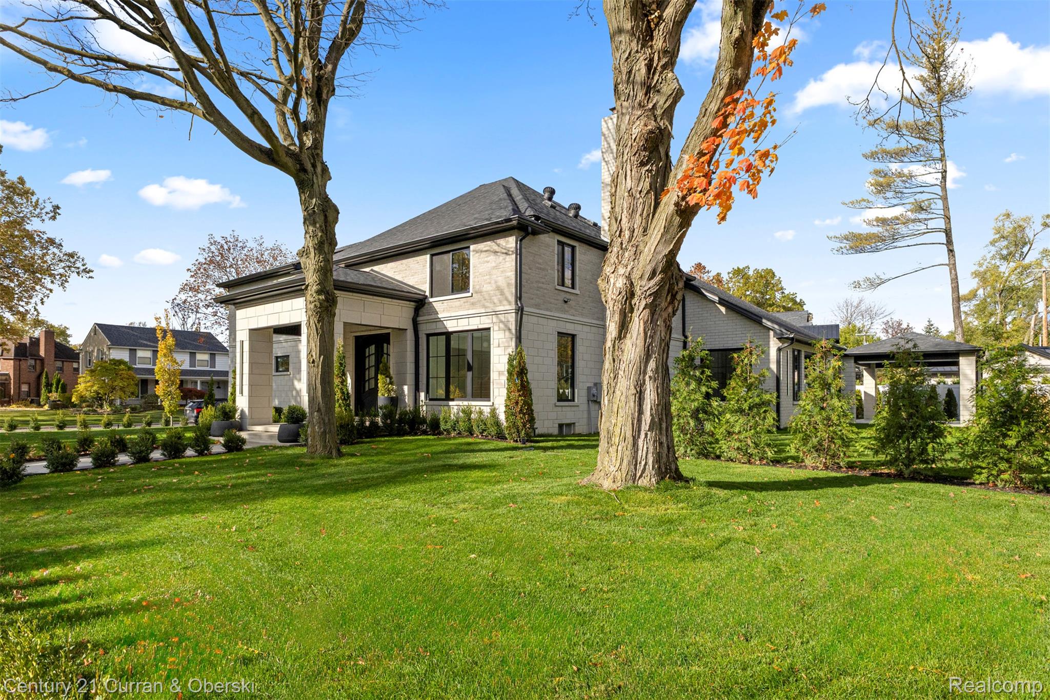 Dearborn, Michigan, 48128, United States, 5 Bedrooms Bedrooms, ,5 BathroomsBathrooms,Residential,For Sale,2030794