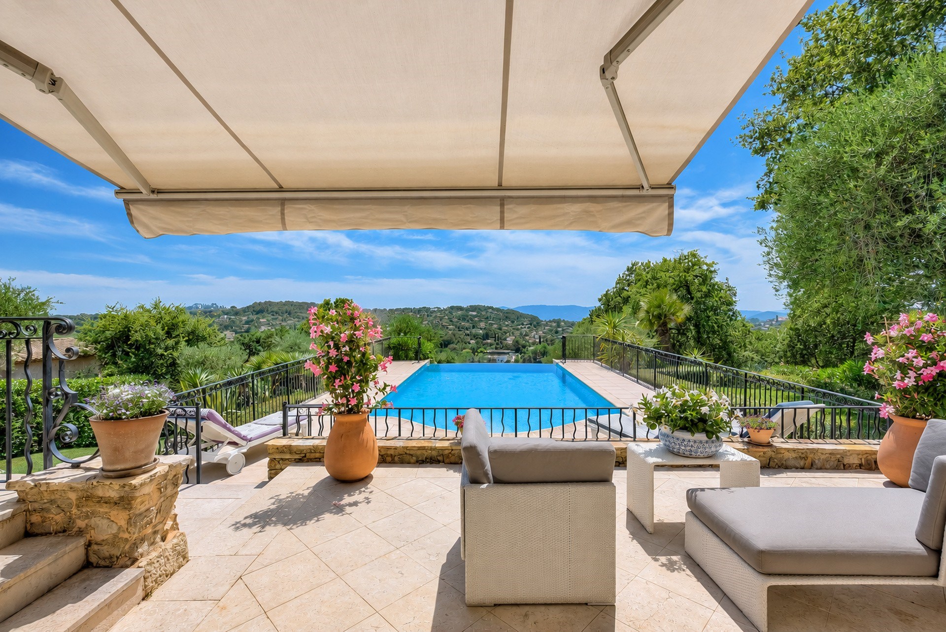  Stone property with caretaker’s house, Mediterranean garden and heated pool - 物件實景