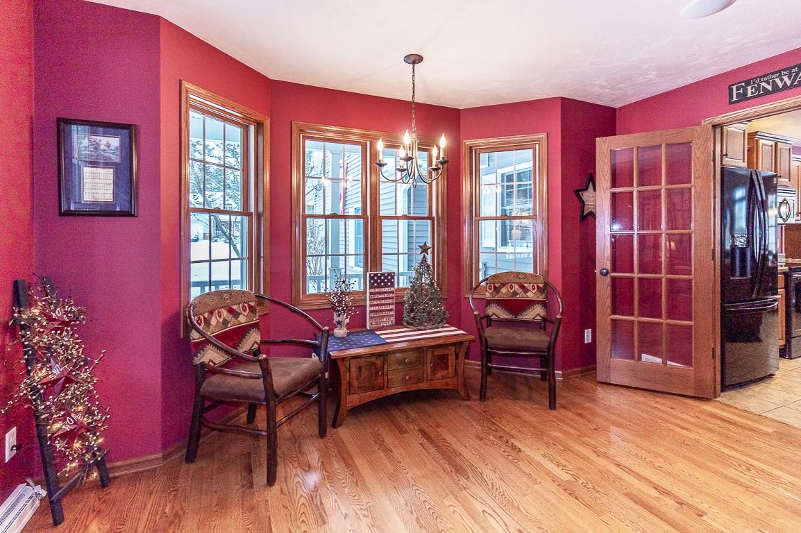 New London, Wisconsin, 54961-8857, United States, 4 Bedrooms Bedrooms, ,4 BathroomsBathrooms,Residential,For Sale,2001494