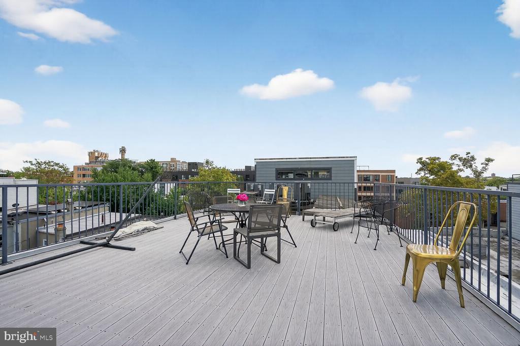 Washington, District of Columbia, 20010, United States, 2 Bedrooms Bedrooms, ,2 BathroomsBathrooms,Residential,For Sale,1975364