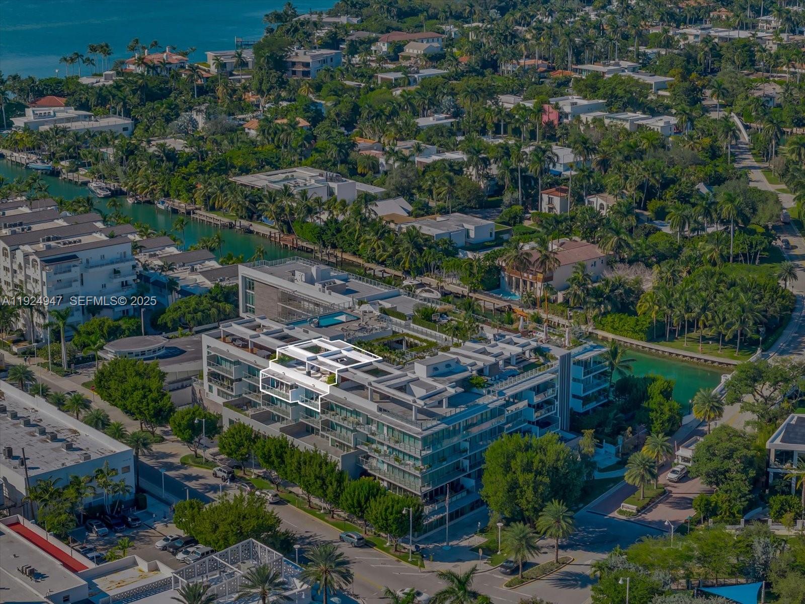 Miami Beach, Florida, 33139, United States, 3 Bedrooms Bedrooms, ,4 BathroomsBathrooms,Residential,For Sale,2003105