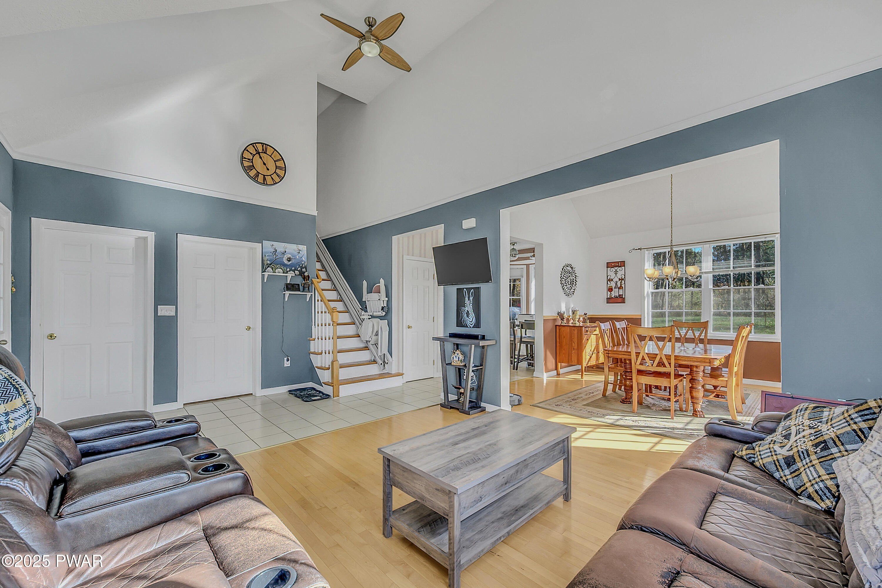 Moscow, Pennsylvania, 18444, United States, 4 Bedrooms Bedrooms, ,3 BathroomsBathrooms,Residential,For Sale,1987034