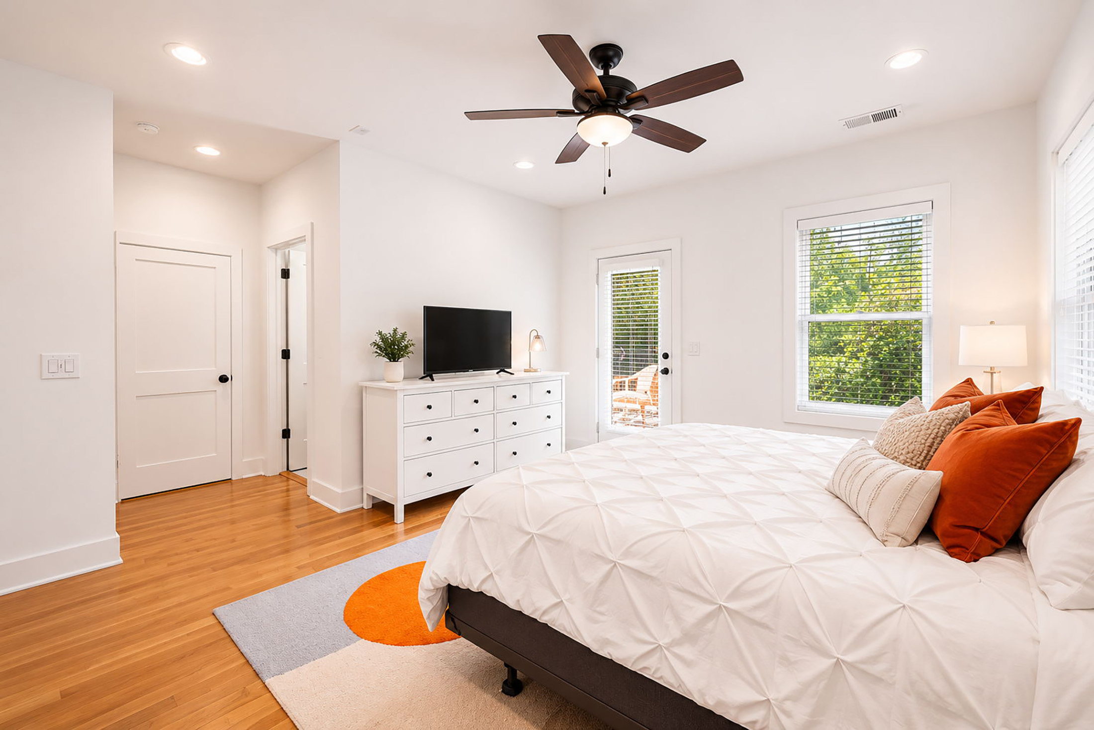  Stunning and Versatile Residence in One of Atlanta