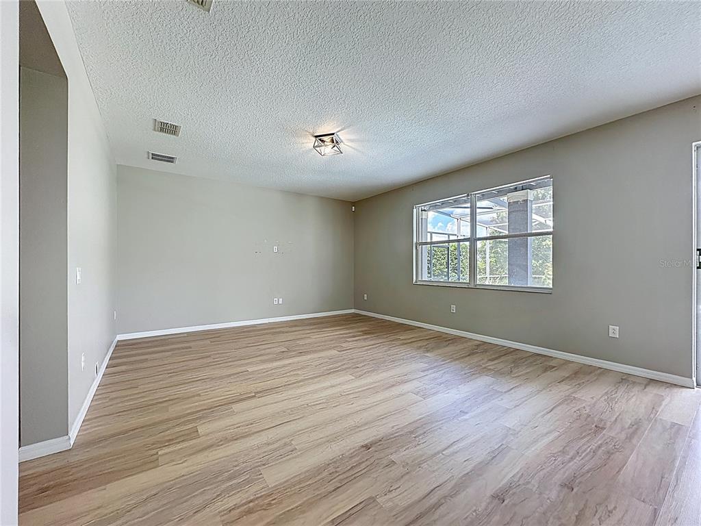 Davenport, Florida, 33896, United States, 5 Bedrooms Bedrooms, ,4 BathroomsBathrooms,Residential,For Sale,1839157