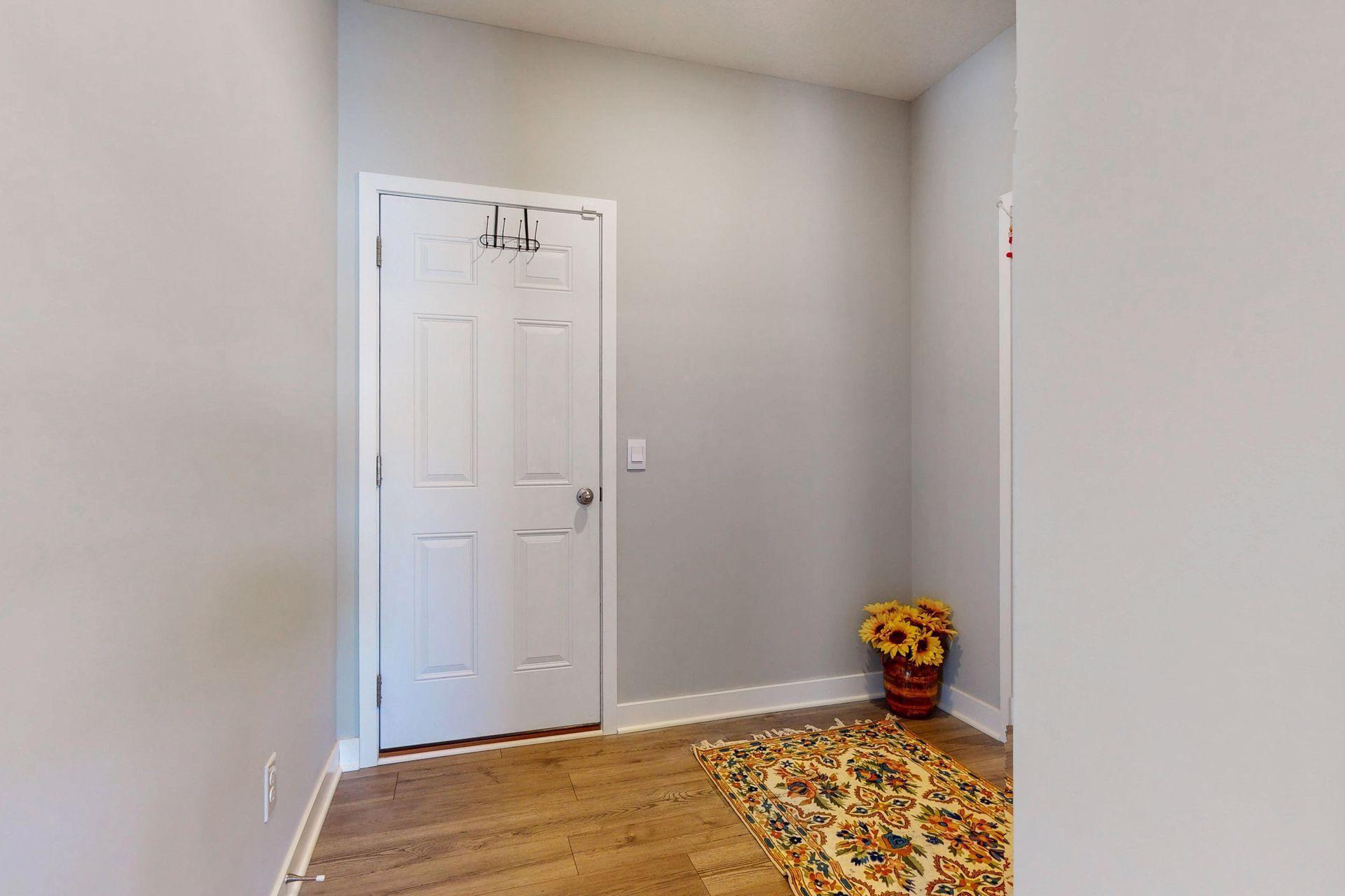 Chaska, Minnesota, 55318, United States, 5 Bedrooms Bedrooms, ,2 BathroomsBathrooms,Residential,For Sale,2014205