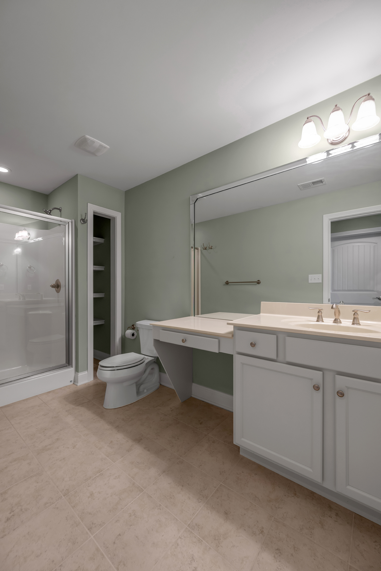  1962 Fort Harrods Drive - 物件實景