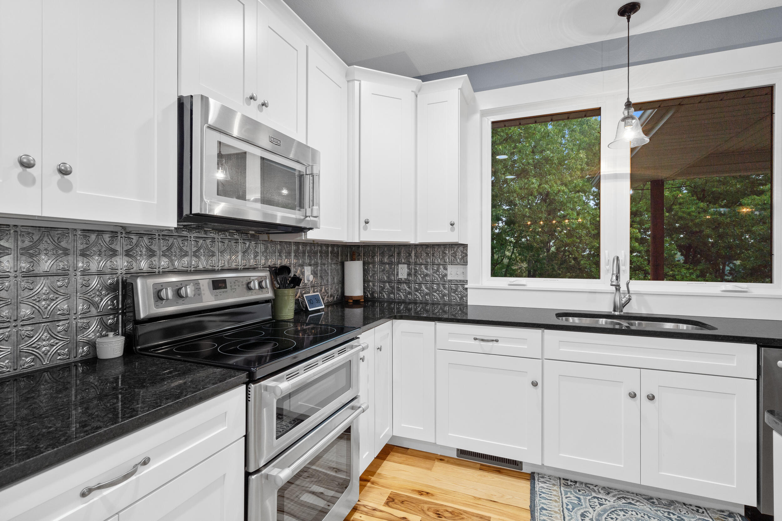 FAYETTE, Missouri, 65248, United States, 4 Bedrooms Bedrooms, ,3 BathroomsBathrooms,Residential,For Sale,1977383