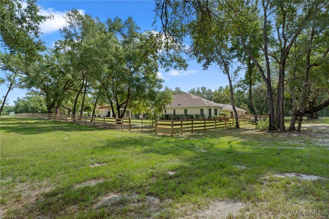 Crystal River, Florida, 34428, United States, 4 Bedrooms Bedrooms, ,4 BathroomsBathrooms,Residential,For Sale,1983688
